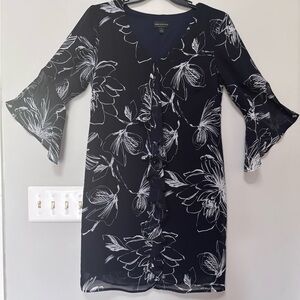 Connected Apparel Black and White Long Sleeve Dress